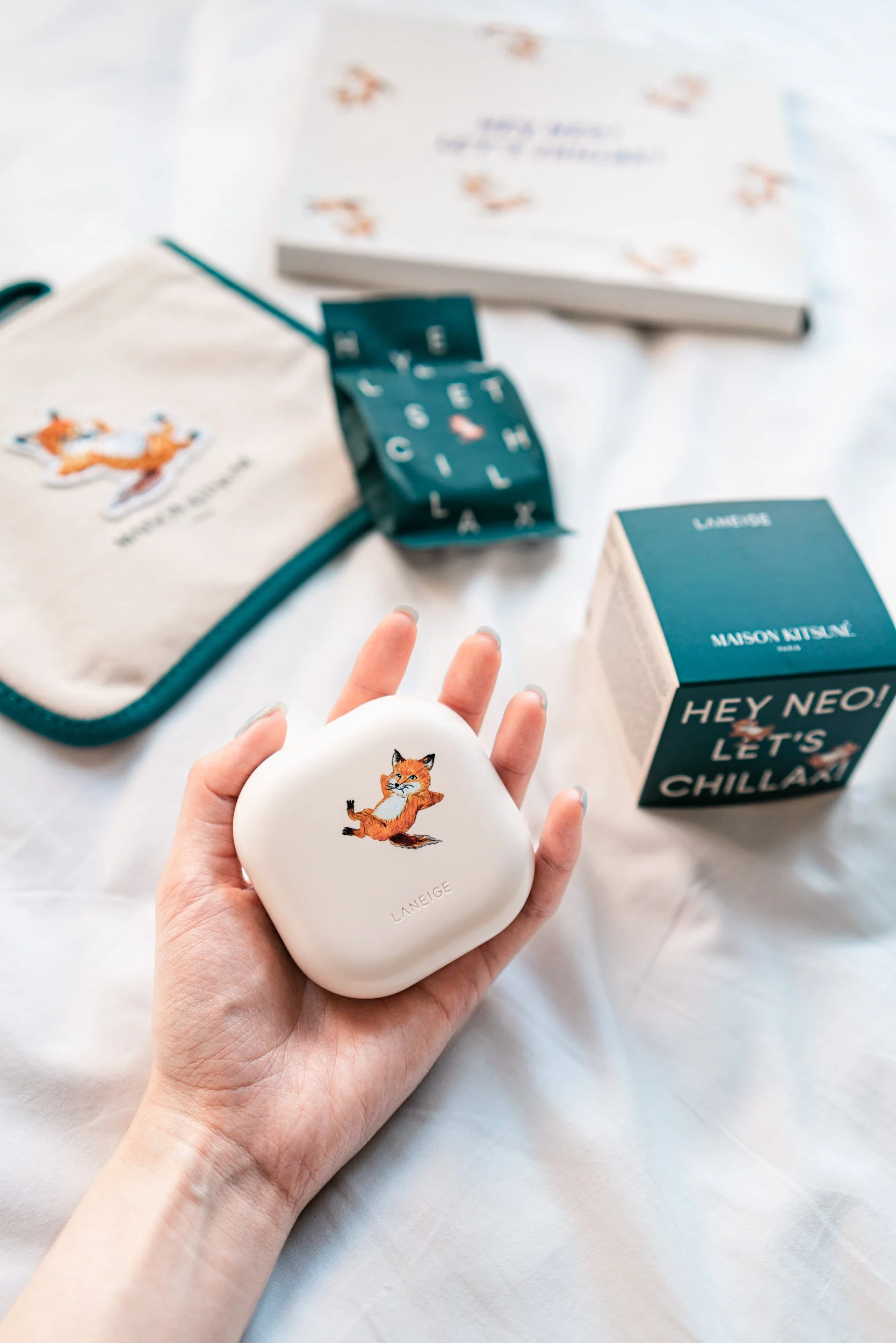 ☆【MAISON KITSUNE】☆Maison Kitsune X Laneige Padded Ba.g☆ LANEIGE x Maison Kitsuné Launches A New NEO Cushion